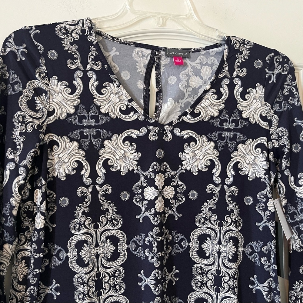 Vince Camuto Patterned Soft Navy 3/4 Length Blouse Women’s Size Small - Picture 8 of 15